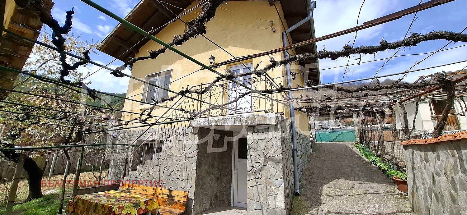 Продава КЪЩА, с. Места, област Благоевград, снимка 7 - Къщи - 50003364