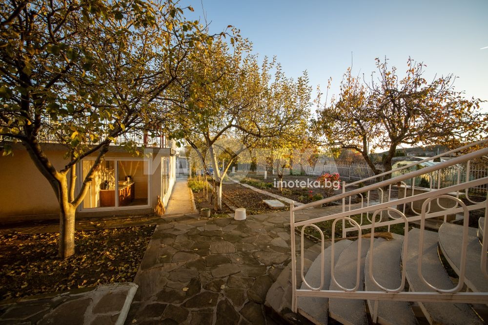Продава КЪЩА | Imot.bg — изображение 12