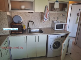 Продава 2-стаен град Русе Родина 1 - [1] 