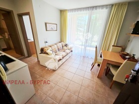 2 ložnice k.k. Slančev brjag, oblast Burgas 1