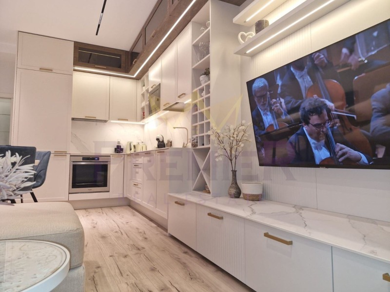 Продава 3-СТАЕН, гр. Бургас, Център, снимка 5 - Апартаменти - 52442667