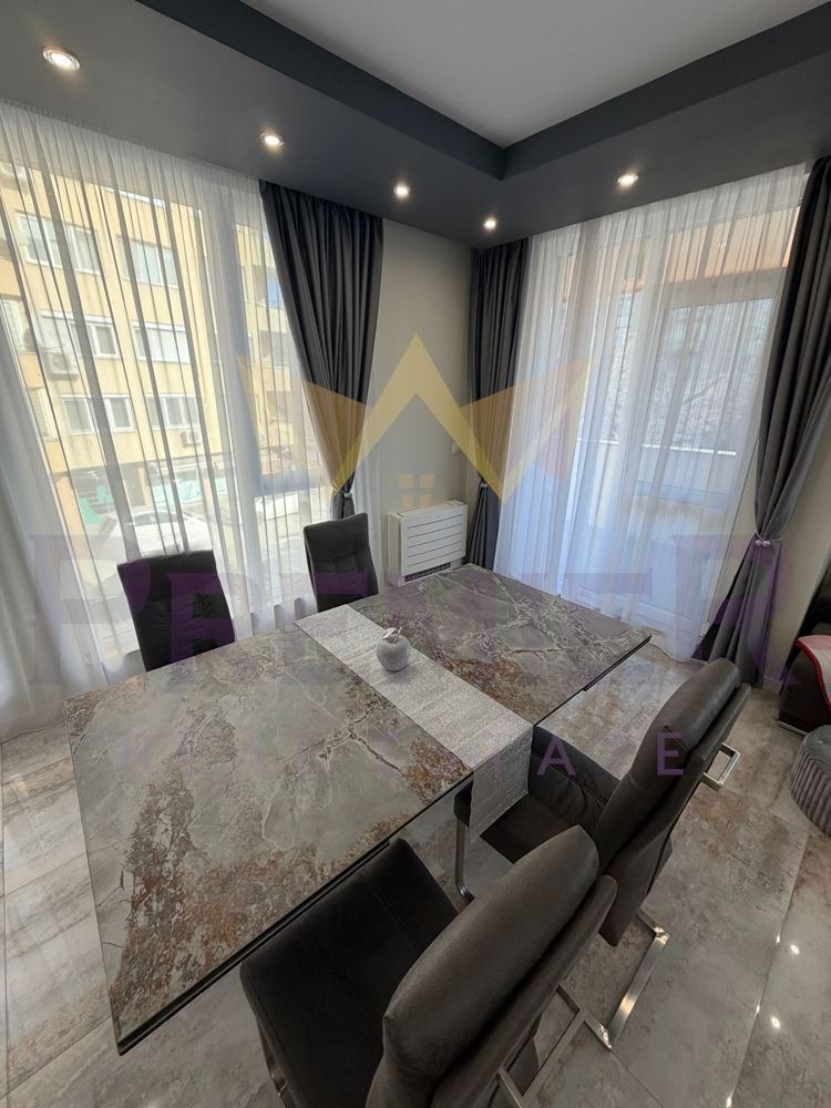 Продава 3-СТАЕН, гр. Пловдив, Център, снимка 5 - Апартаменти - 56130148