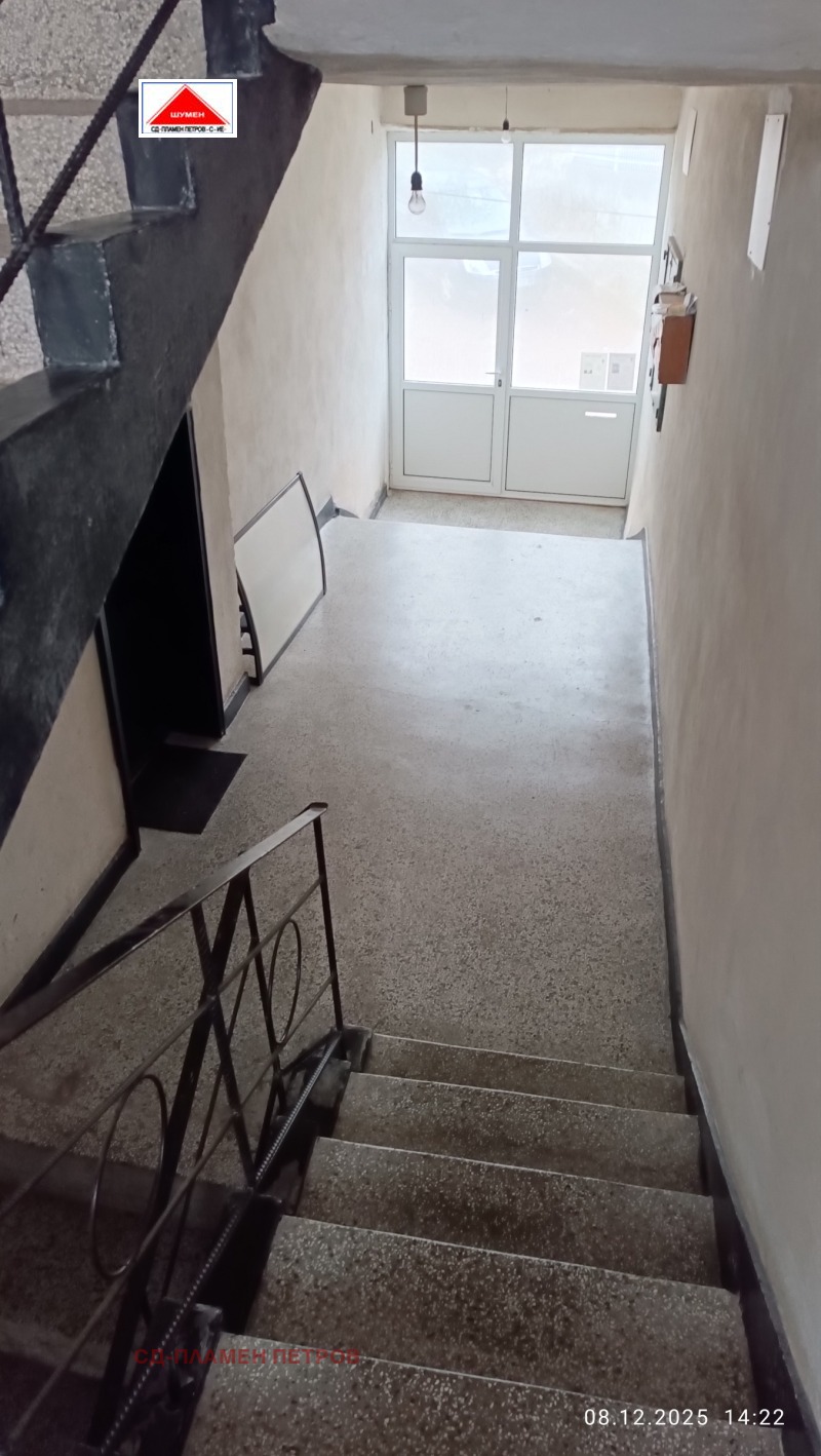 Продава 4-СТАЕН, гр. Шумен, Куршун чешма, снимка 16 - Апартаменти - 52706414