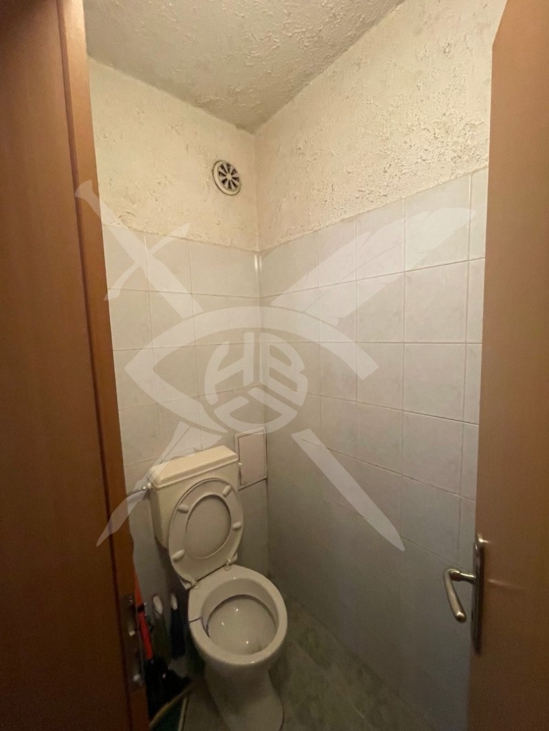 Продава ОФИС, гр. София, Гоце Делчев, снимка 2 - Офиси - 53077943