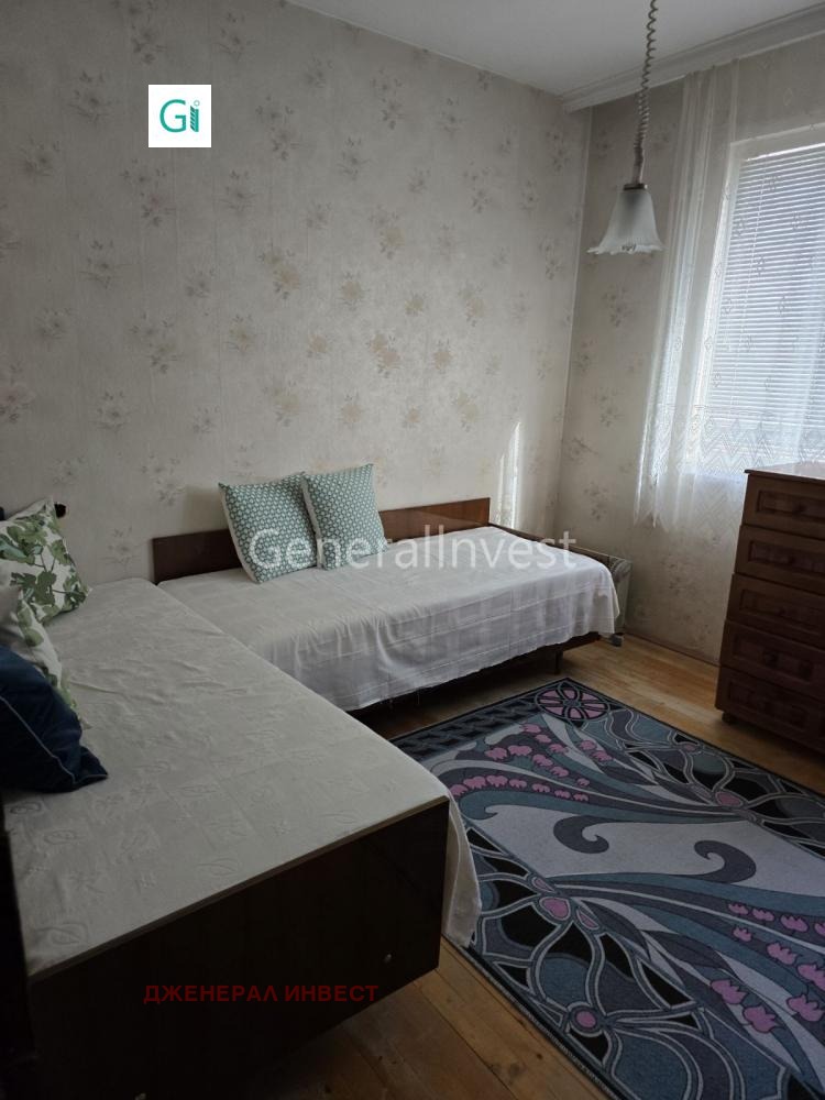 Продава ЕТАЖ ОТ КЪЩА, гр. Благоевград, Идеален център