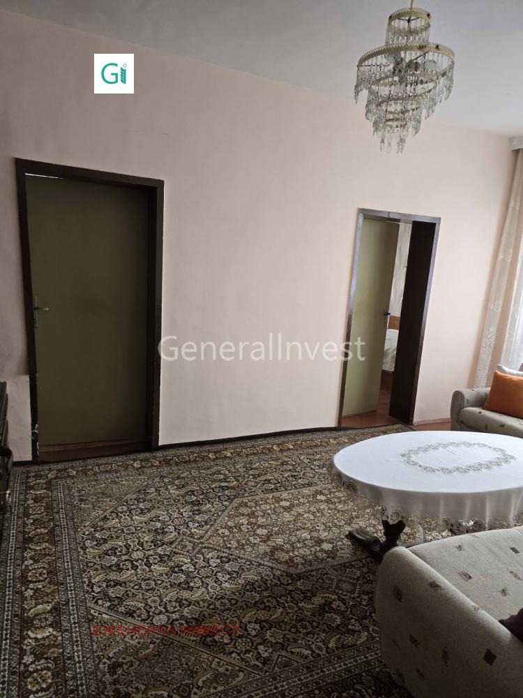 Продава ЕТАЖ ОТ КЪЩА, гр. Благоевград, Идеален център, снимка 9 - Етаж от къща - 53020156