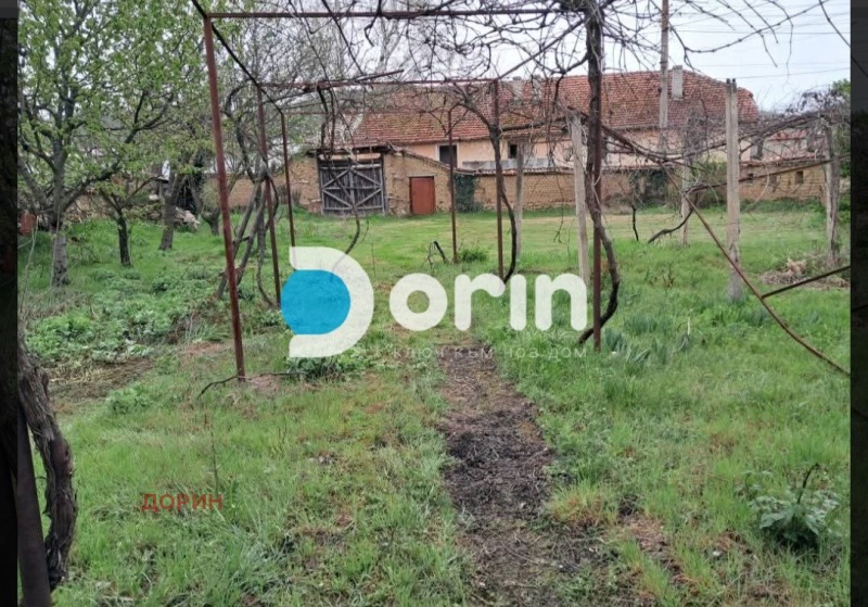 Продава КЪЩА, с. Пролом, област Пловдив, снимка 11 - Къщи - 52453973