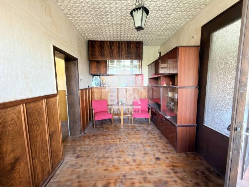 Продава КЪЩА, гр. Дебелец, област Велико Търново, снимка 11 - Къщи - 55319911