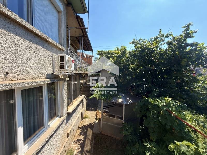 Продава КЪЩА, гр. Дебелец, област Велико Търново, снимка 3 - Къщи - 55319911