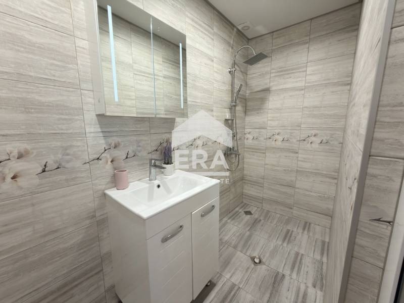 Продава КЪЩА, гр. Дебелец, област Велико Търново, снимка 9 - Къщи - 55319911