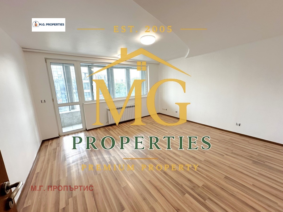 Продава 4-СТАЕН, гр. Добрич, Център, снимка 10 - Апартаменти - 50940466