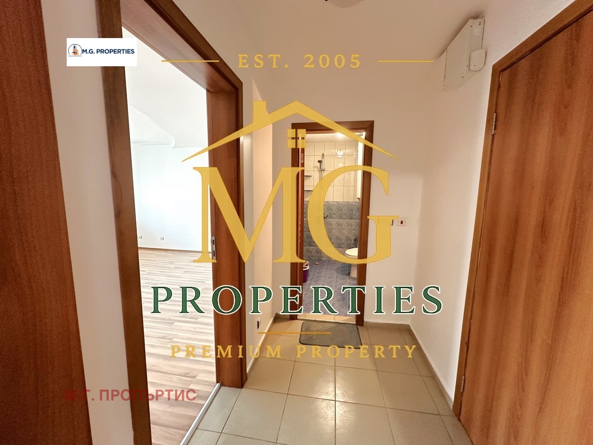 Продава 4-СТАЕН, гр. Добрич, Център, снимка 12 - Апартаменти - 50940466