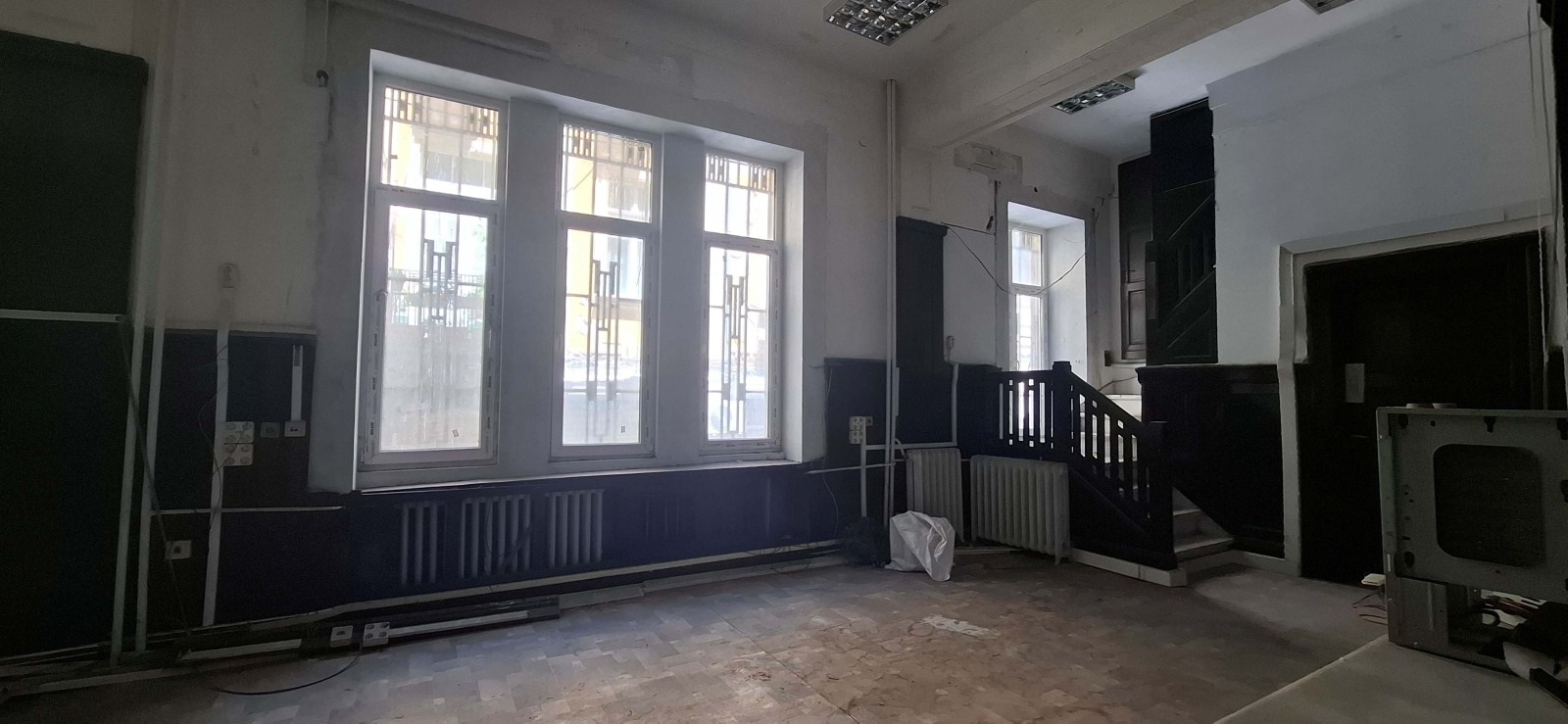 Продава ОФИС, гр. Пловдив, Център, снимка 6 - Офиси - 54924193