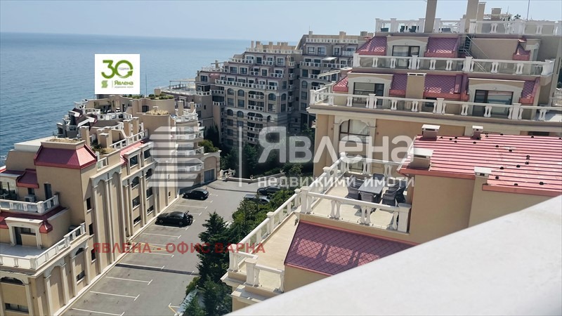 À vendre  2 chambres Varna , m-t Alen mak , 186 m² | 31142704