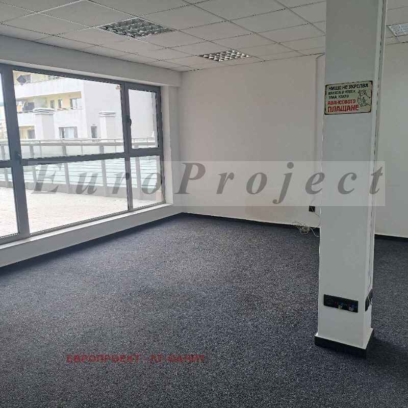 In vendita  Ufficio Sofia , Mladost 3 , 321 mq | 43668896 - Immagine [2]