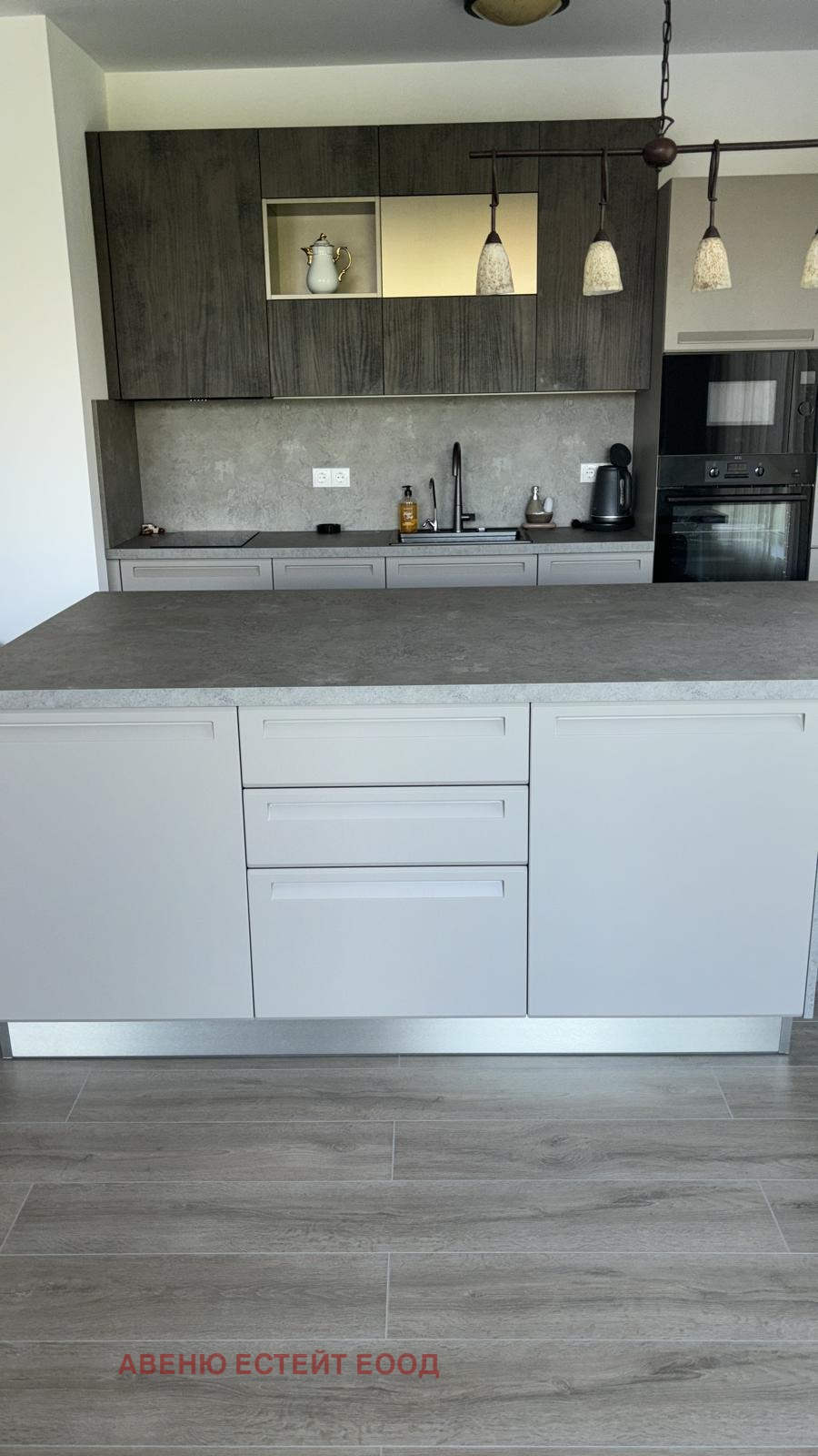 Продава 3-СТАЕН, гр. Варна, Бриз, снимка 2 - Апартаменти - 54149275