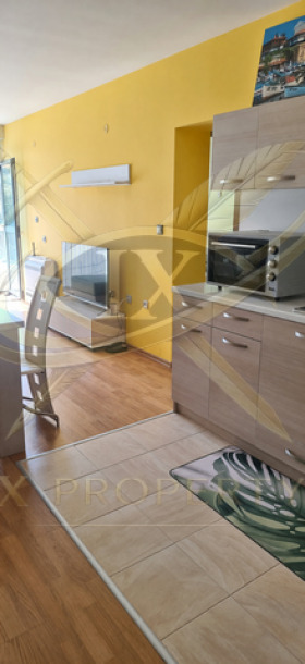 Продава 2-СТАЕН, гр. Поморие, област Бургас, снимка 2 - Апартаменти - 55538852
