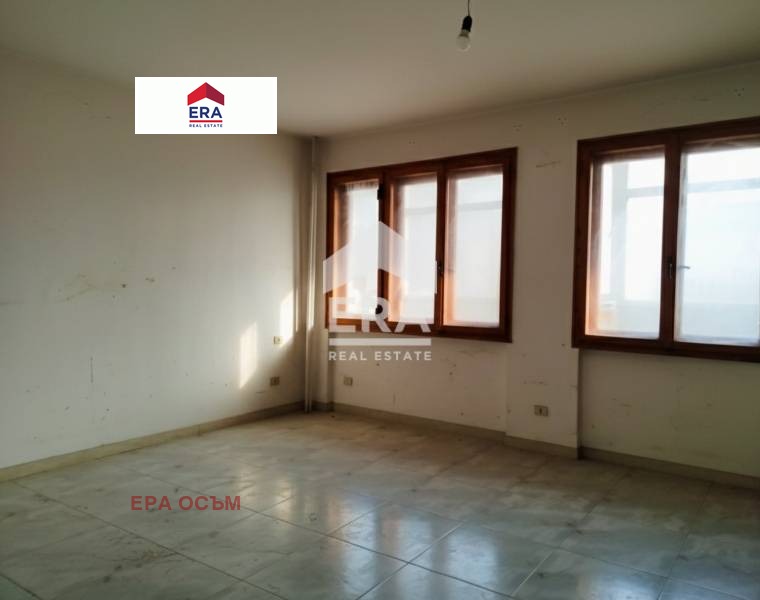 Продава 3-СТАЕН, гр. Ловеч, Широк център