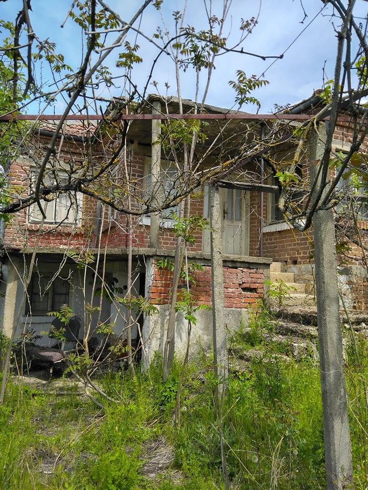 Продава КЪЩА, с. Маломир, област Ямбол, снимка 2 - Къщи - 52785695