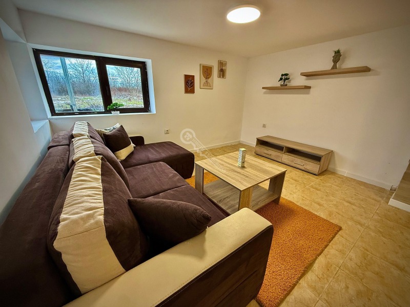 Продава КЪЩА, с. Върбица, област Велико Търново