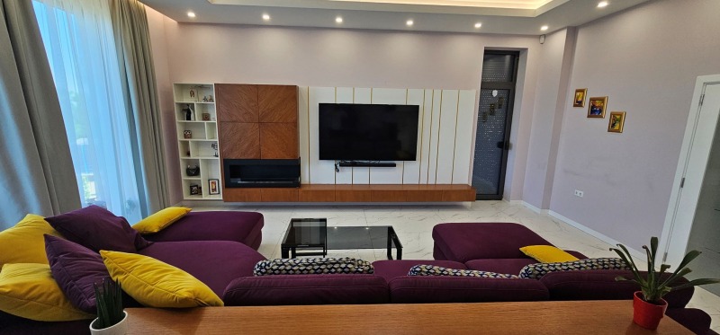 Til salg  Hus Sofia , Lozen , 275 kvm | 78679021 - billede [3]