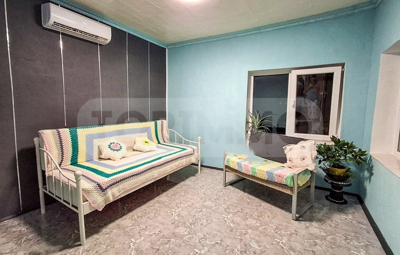 Продава КЪЩА, с. Септемврийци, област Добрич, снимка 3 - Къщи - 53602334