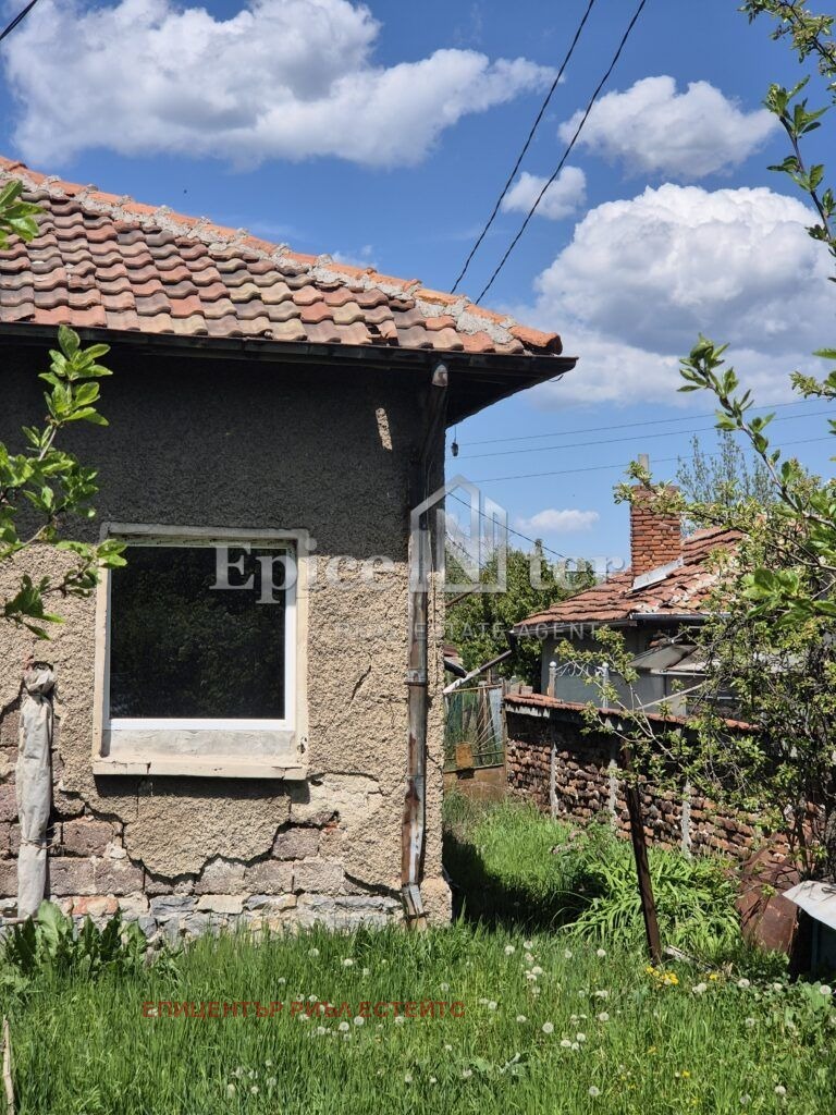 Продава КЪЩА, гр. Перник, Кошаревска махала, снимка 9 - Къщи - 54461149