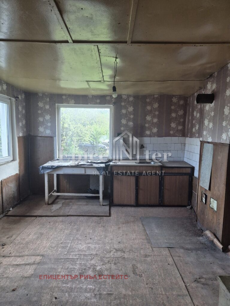 Продава КЪЩА, гр. Перник, Кошаревска махала, снимка 10 - Къщи - 54461149