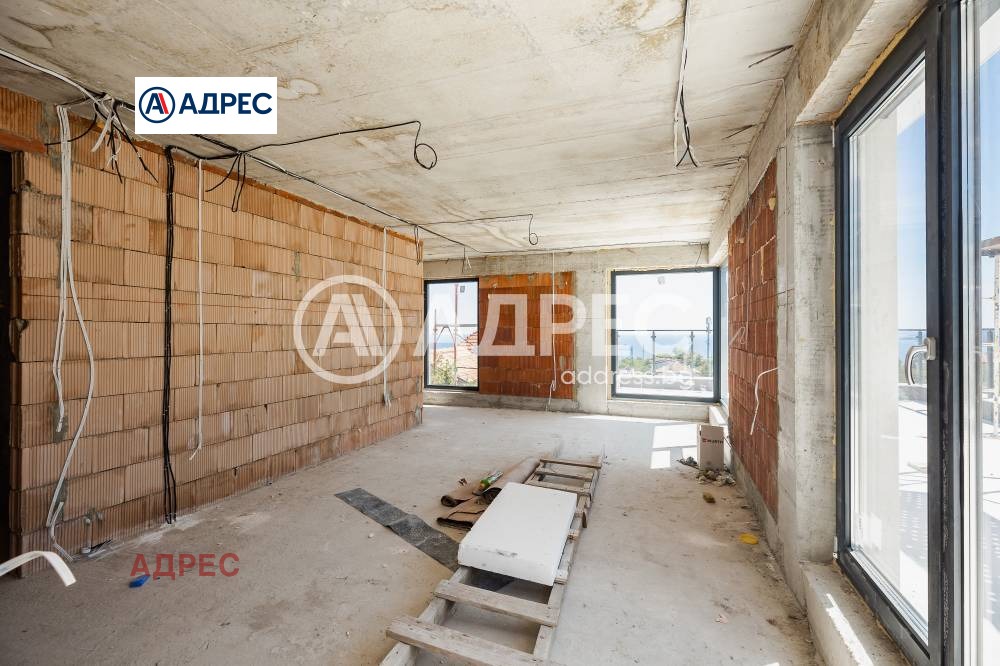 Продава КЪЩА, гр. Варна, Бриз, снимка 11 - Къщи - 55610105