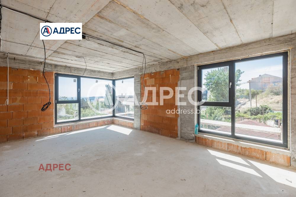 Продава КЪЩА, гр. Варна, Бриз, снимка 15 - Къщи - 55610105