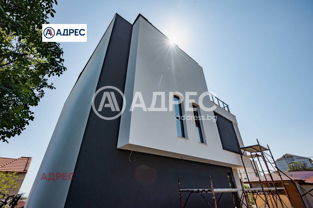 Продава КЪЩА, гр. Варна, Бриз