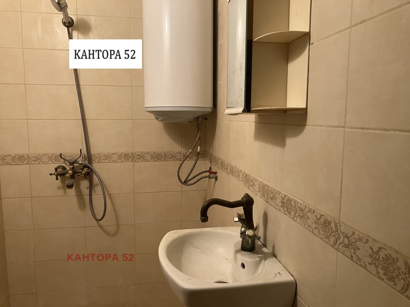 Продава 2-СТАЕН, гр. Варна, Зимно кино Тракия, снимка 1 - Aпартаменти - 47204727