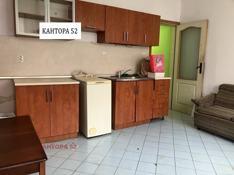 Продава 2-СТАЕН, гр. Варна, Зимно кино Тракия, снимка 3 - Aпартаменти - 47204727