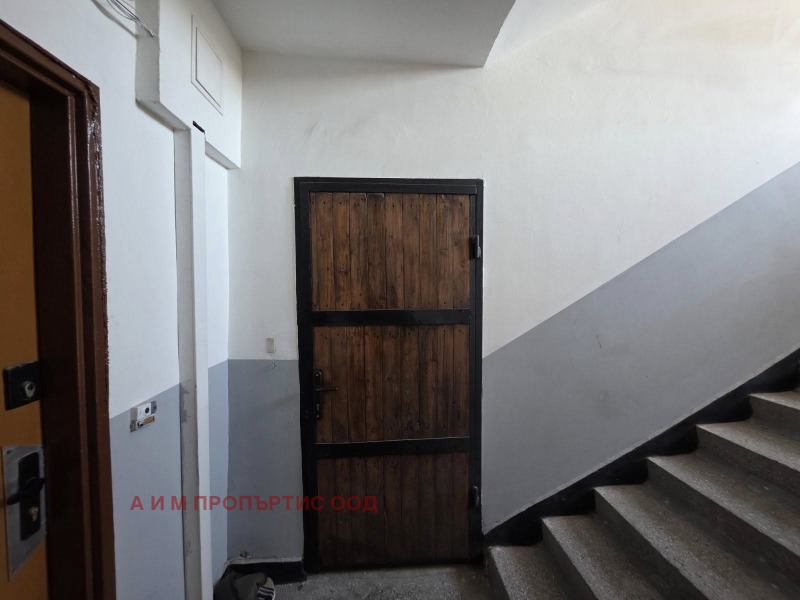 Продава 2-СТАЕН, гр. Благоевград, Орлова чука, снимка 13 - Апартаменти - 52653266