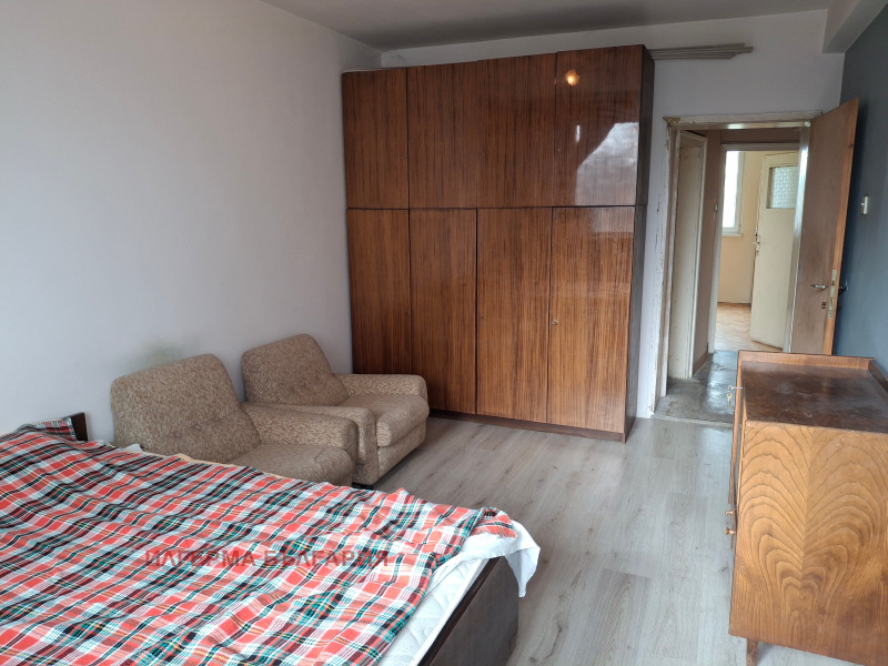 Продава 3-СТАЕН, гр. София, Сухата река, снимка 3 - Апартаменти - 53268403