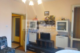 Продажба на четеристайни апартаменти в град Добрич - изображение 18 