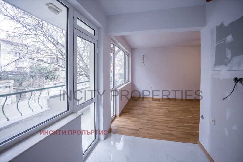 Продава 3-СТАЕН, гр. Стара Загора, Център, снимка 3 - Aпартаменти - 49159727