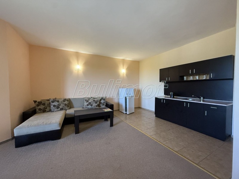 En venta  2 dormitorios Varna , k.k. Zlatni pyasatsi , 100 metros cuadrados | 10092261 - imagen [2]