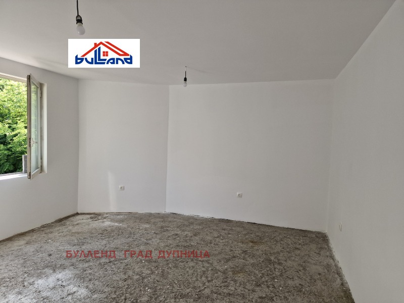 Till salu  Hus Golv region Kyustendil , Dupnica , 154 kvm | 27842276 - bild [8]