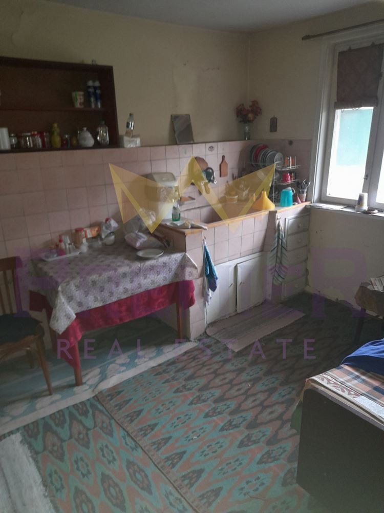 Продава КЪЩА, гр. Белослав, област Варна, снимка 13 - Къщи - 53633924