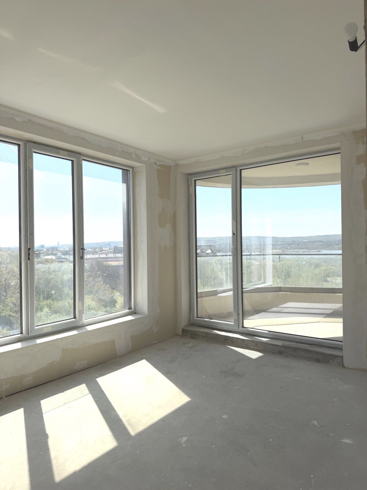 Продава 3-СТАЕН, гр. Варна, Трошево, снимка 2 - Апартаменти - 55014282