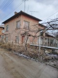 Продава КЪЩА, с. Комарево, област Плевен, снимка 2