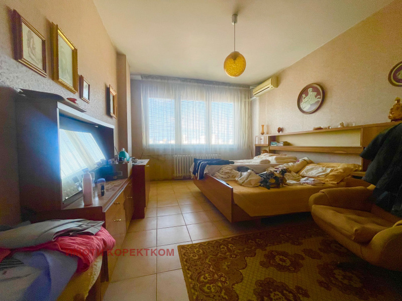 Na prodej  3+ ložnice Sofia , Iztok , 190 m2 | 18369105 - obraz [11]