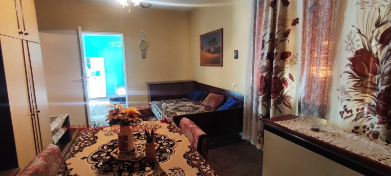 Продава КЪЩА, гр. Белослав, област Варна, снимка 7 - Къщи - 52512929