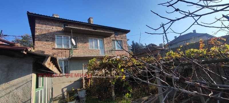 Продава КЪЩА, гр. Белослав, област Варна, снимка 3 - Къщи - 52512929