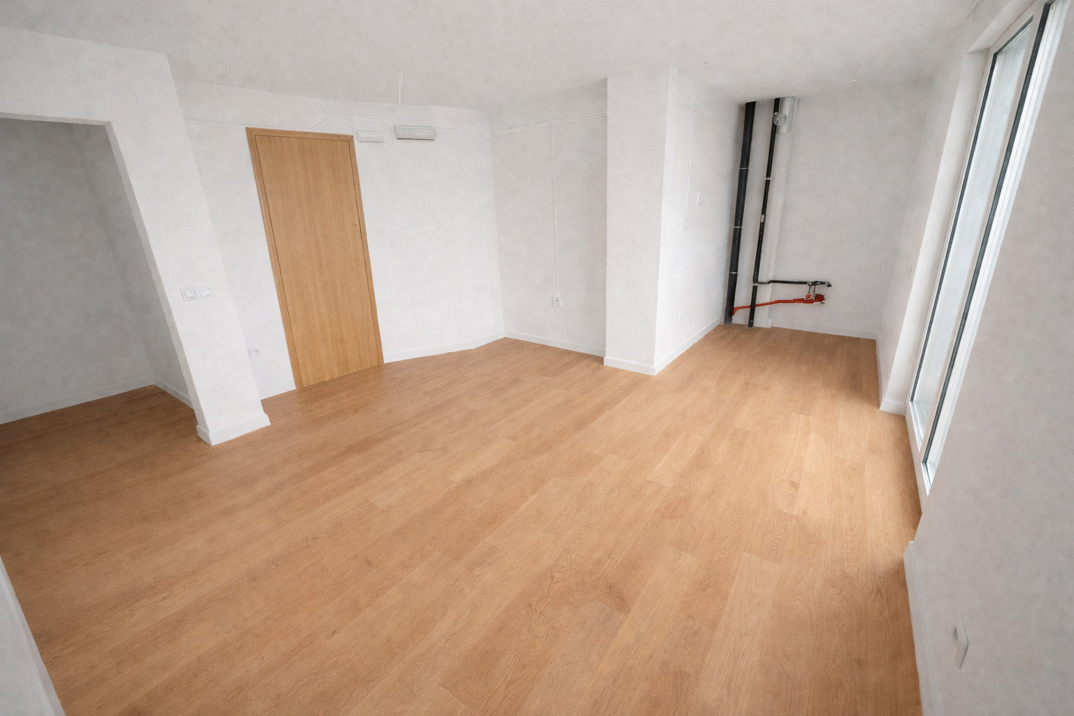 Продава 1-СТАЕН, гр. Бургас, Център, снимка 2 - Апартаменти - 54169878