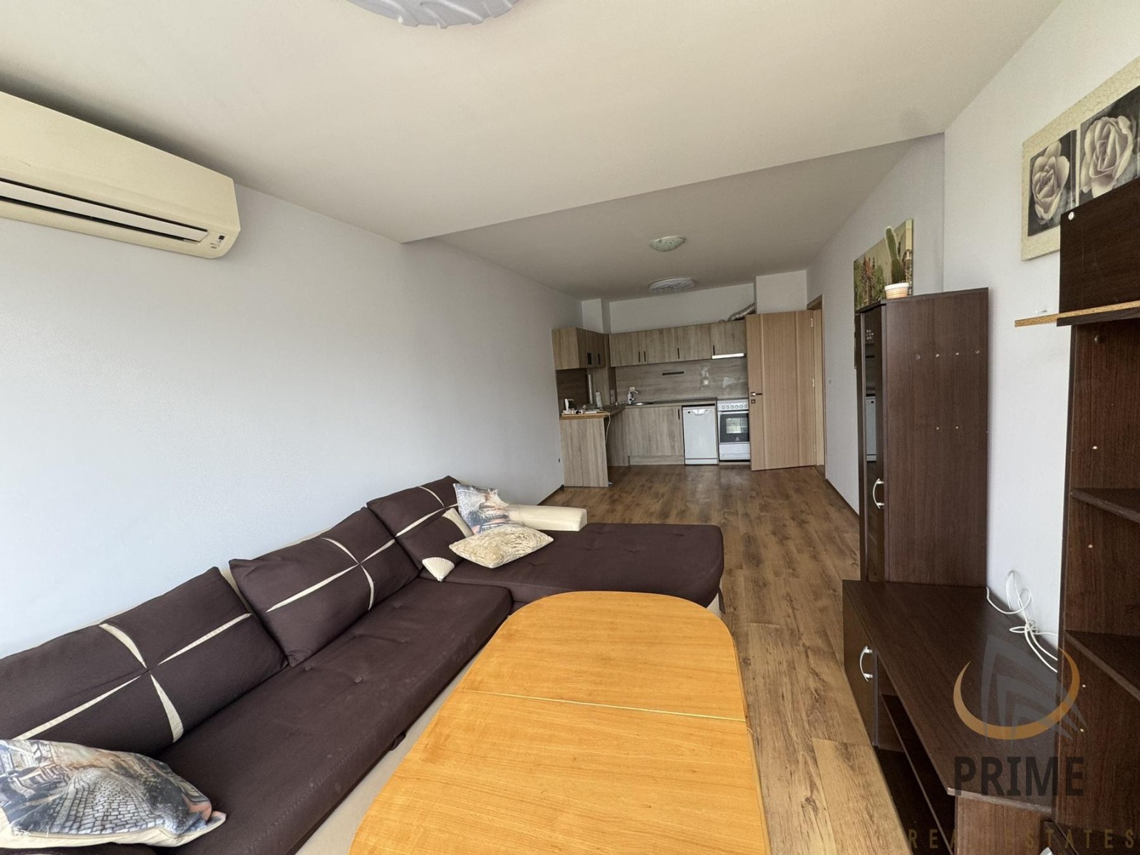 Продава 2-СТАЕН, гр. Бургас, Изгрев, снимка 2 - Апартаменти - 56072789