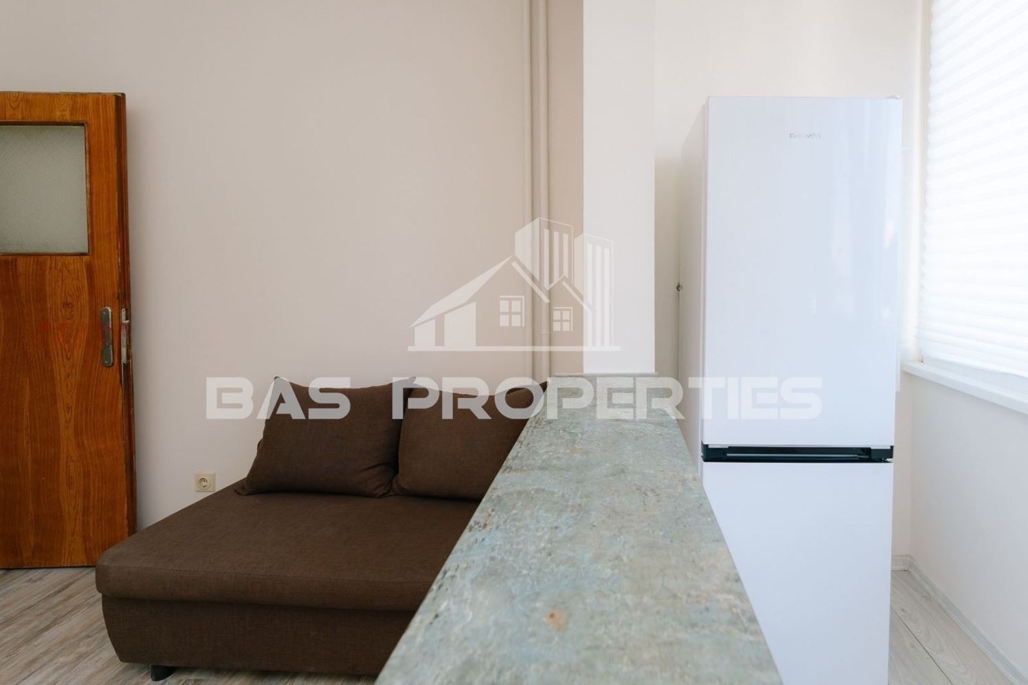 Продава 3-СТАЕН, гр. София, Банишора, снимка 5 - Апартаменти - 56577966