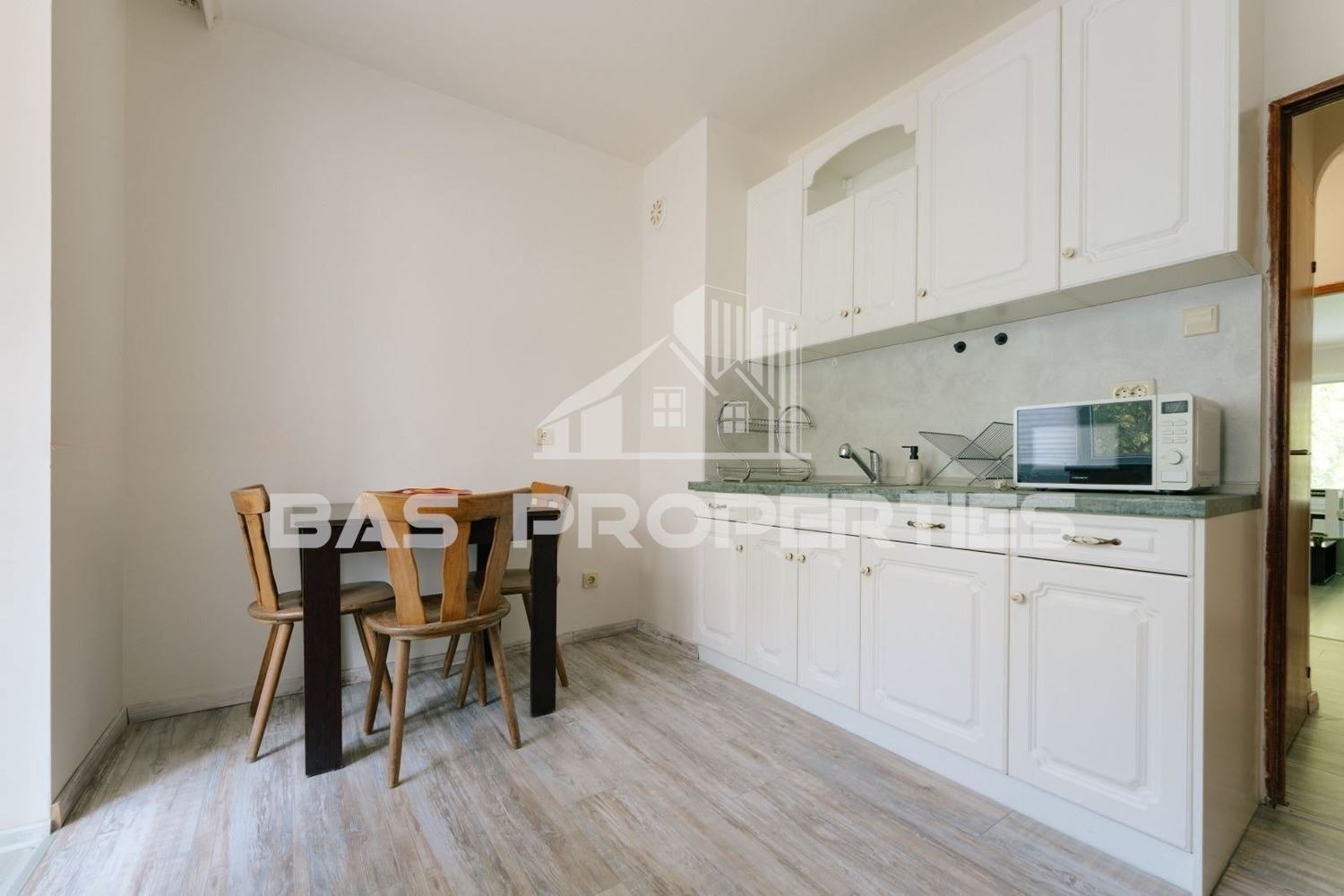 Продава 3-СТАЕН, гр. София, Банишора, снимка 4 - Апартаменти - 56577966