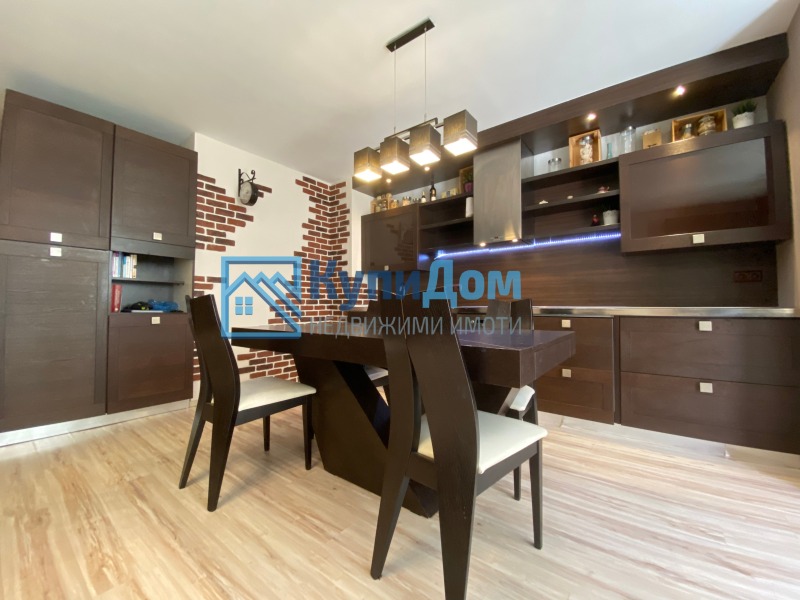 Продава  2-стаен град Варна , к.к. Св.Св. Константин и Елена , 66 кв.м | 56037372 - изображение [2]